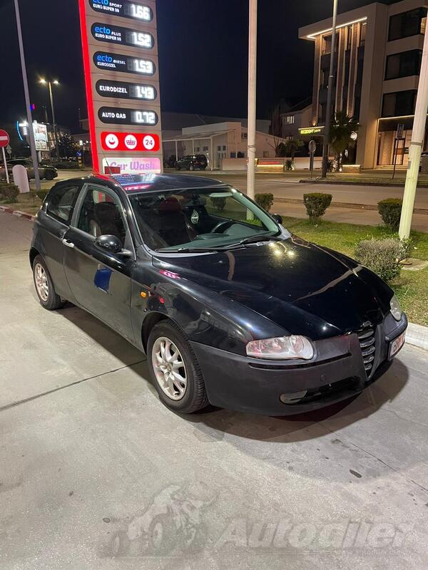 Alfa Romeo - 147 - 1.6 T sport