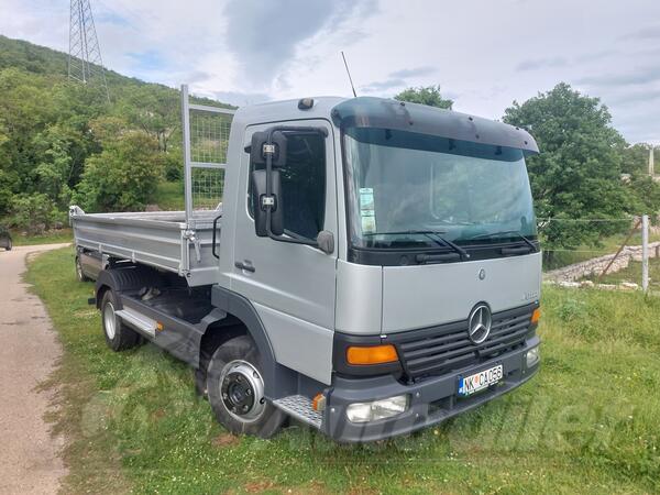Mercedes Benz - Atego 1018