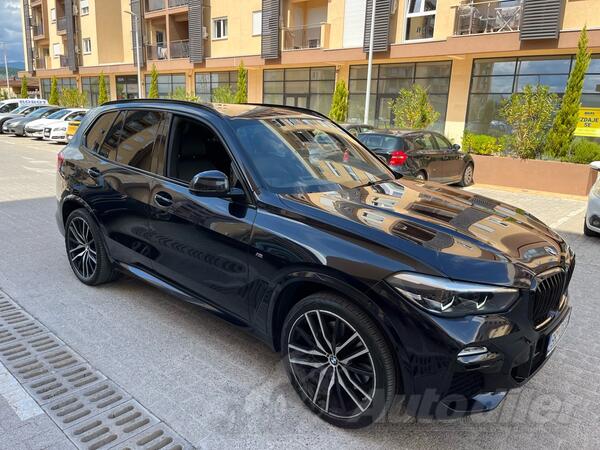 BMW - X5 - 3,0 d M paket