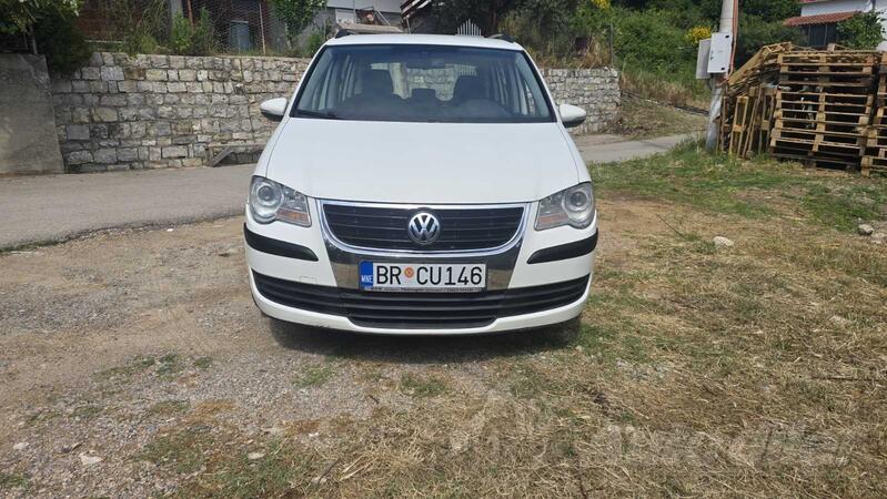Volkswagen - Touran - 2.0 tdi