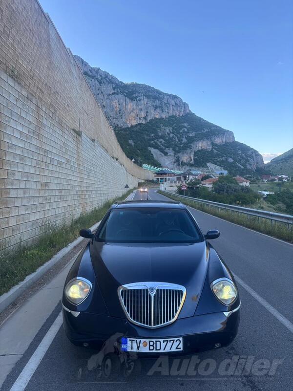 Lancia - Thesis - 2.4 JTD