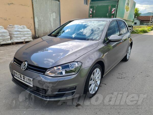 Volkswagen - Golf 7 - 2.0 TDI
