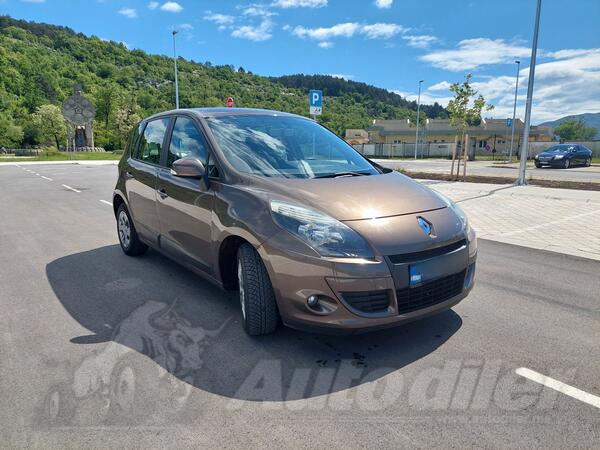 Renault - Scenic - 1.5 dci