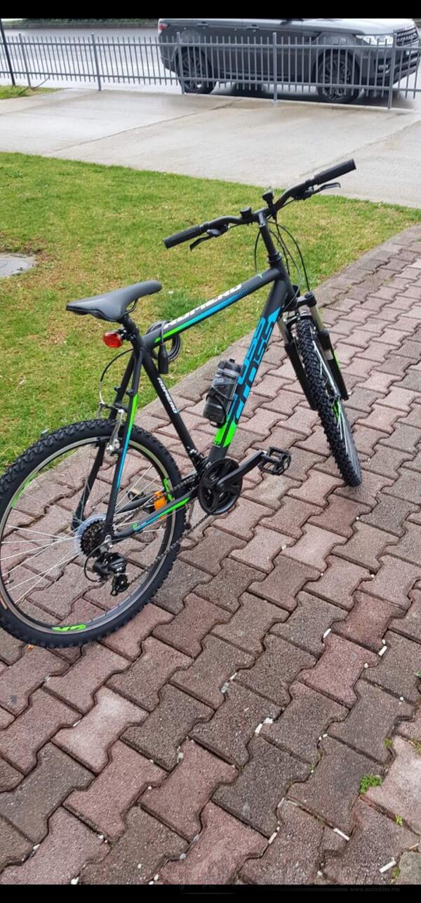 Polar - Cross Romero