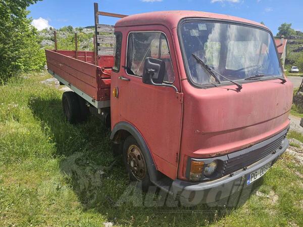 Zastava - Om