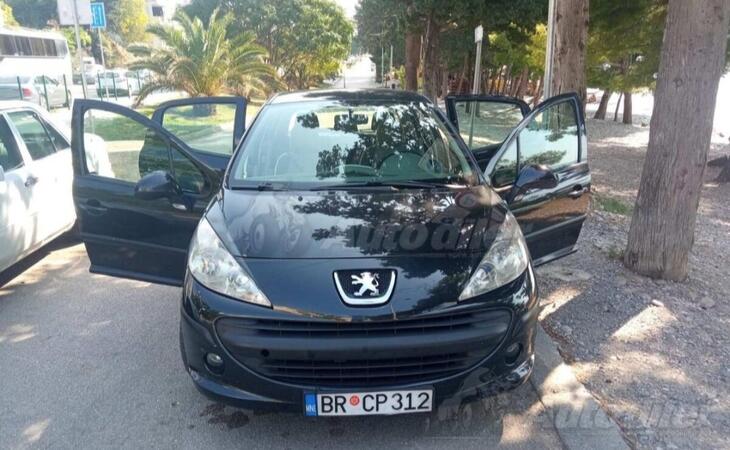 Peugeot - 207 - 1.4 Benzin