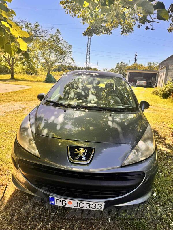 Peugeot - 207 - 1.4