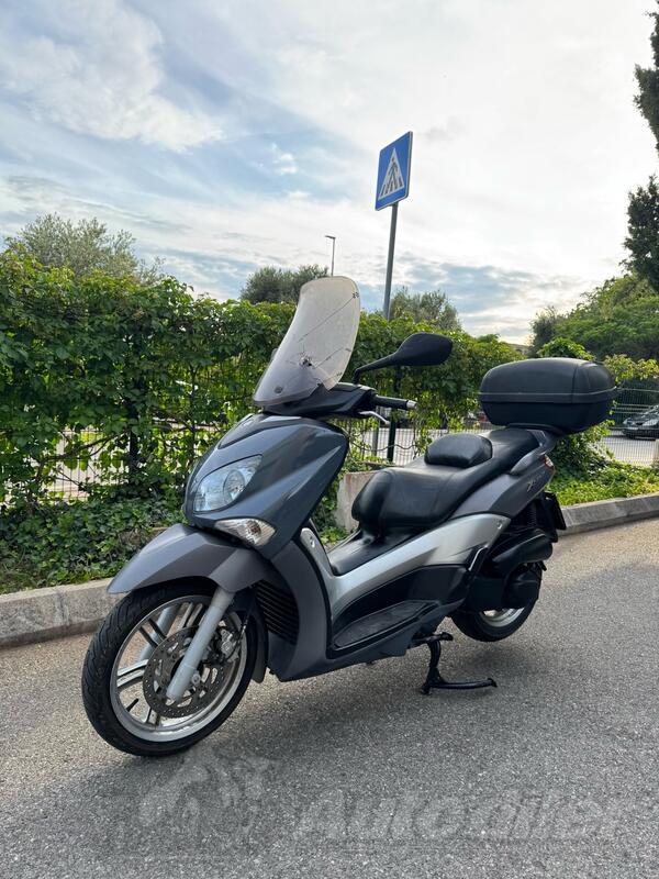 Yamaha - X city 250