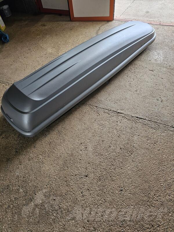 Krovni nosači, koferi, šatori i galerije