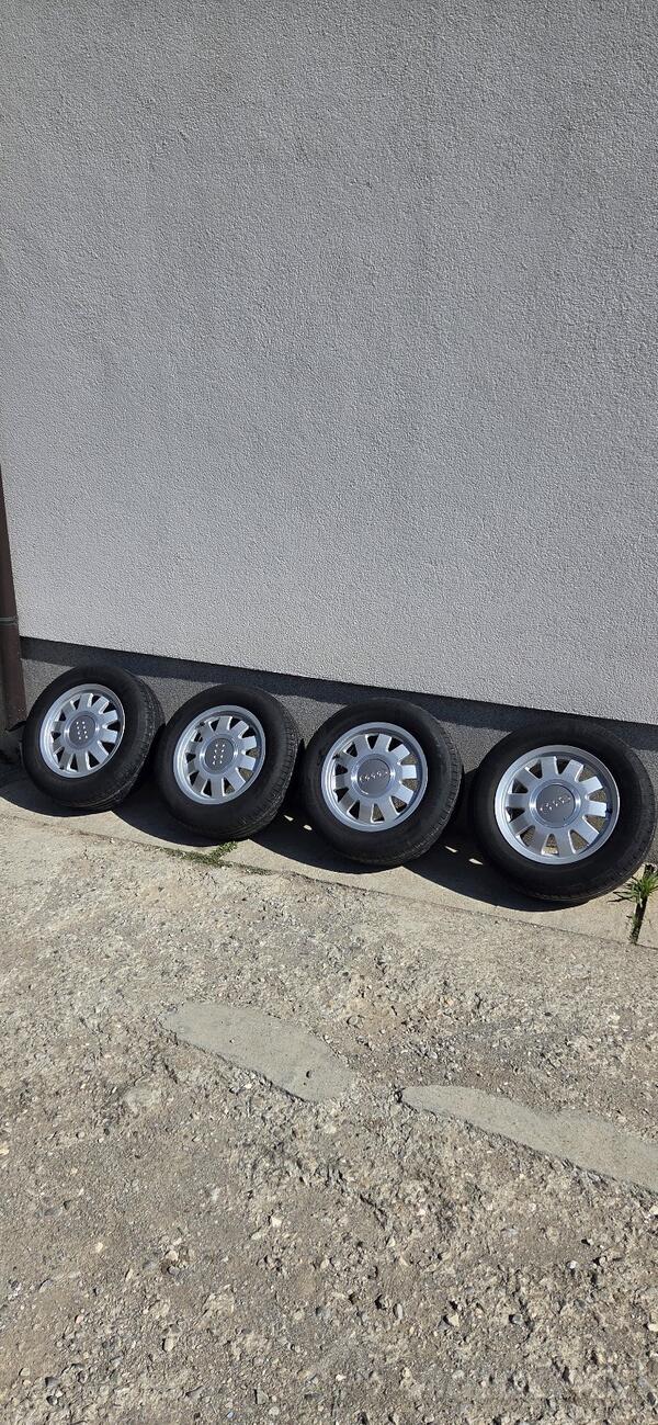 Fabričke rims and vredestein tires