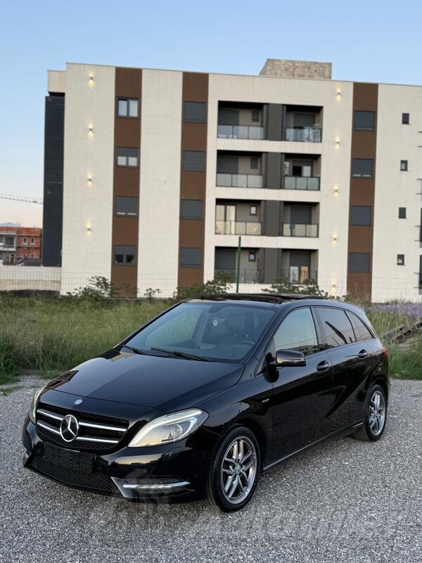 Mercedes Benz - B 180 - B180