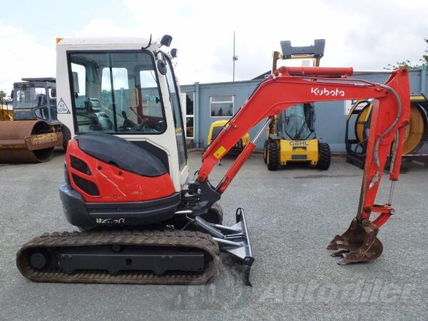 Kubota - U25-3