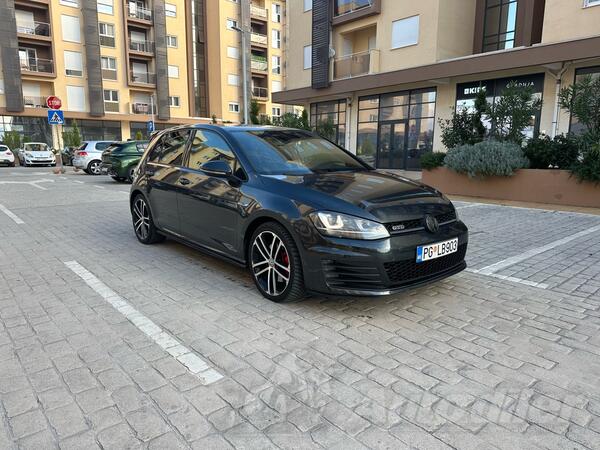 Volkswagen - Golf 7 - 2.0 GTD AUTOMATIC