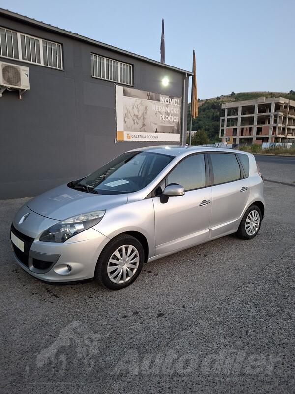 Renault - Scenic - 1.5 dci