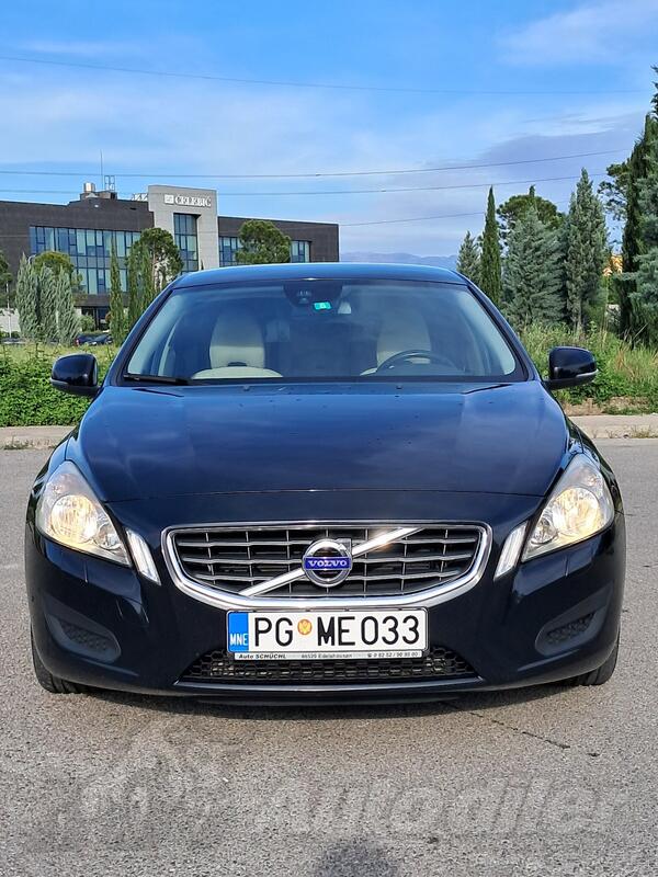 Volvo - V60 - 2.0 D3