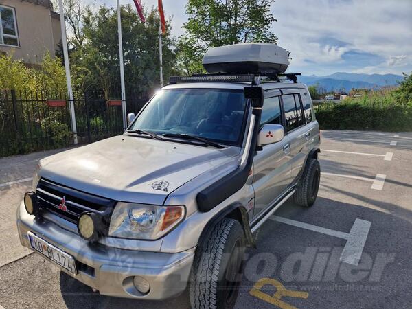 Mitsubishi - Pajero Pinin