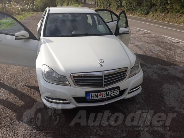 Mercedes Benz - 200 - cdi