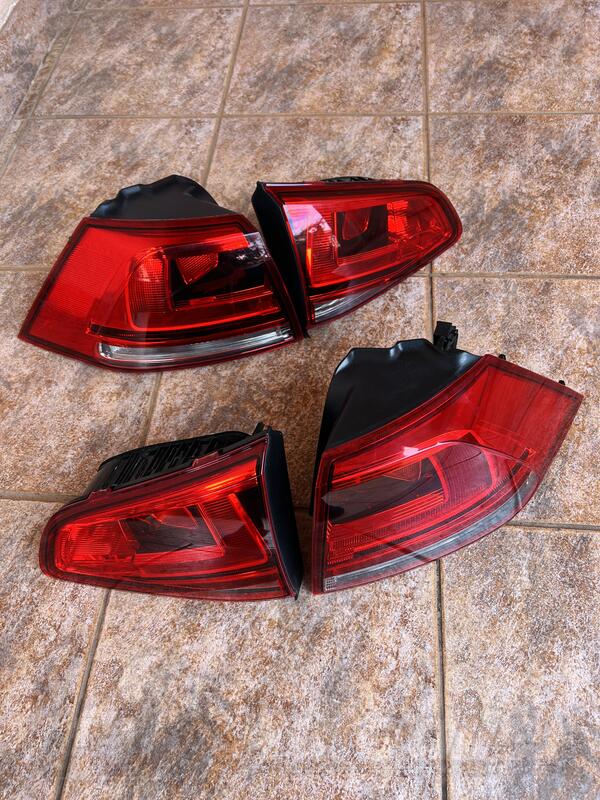 Oba stop svjetla za Volkswagen - Golf 7    - 2012-2017
