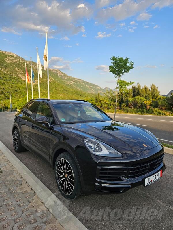 Porsche - Cayenne