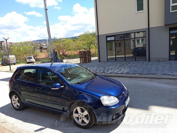 Volkswagen - Golf 5 - 1.9 tdi