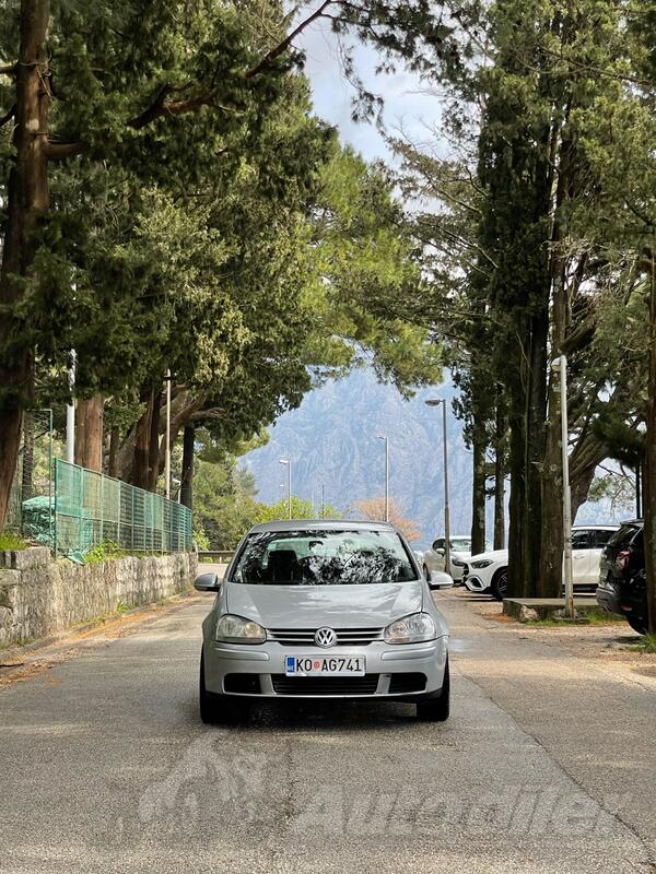 Volkswagen - Golf 5 - 2.0 Tdi