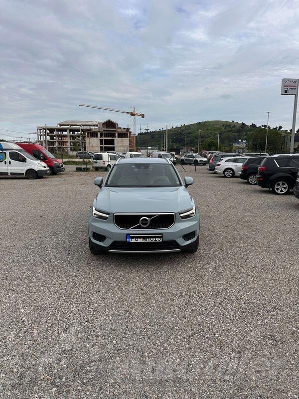 Volvo - XC 40 - T4