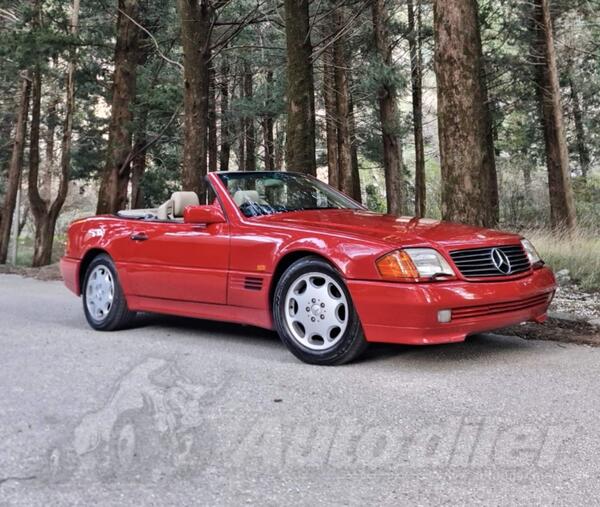 Mercedes Benz - SL 300