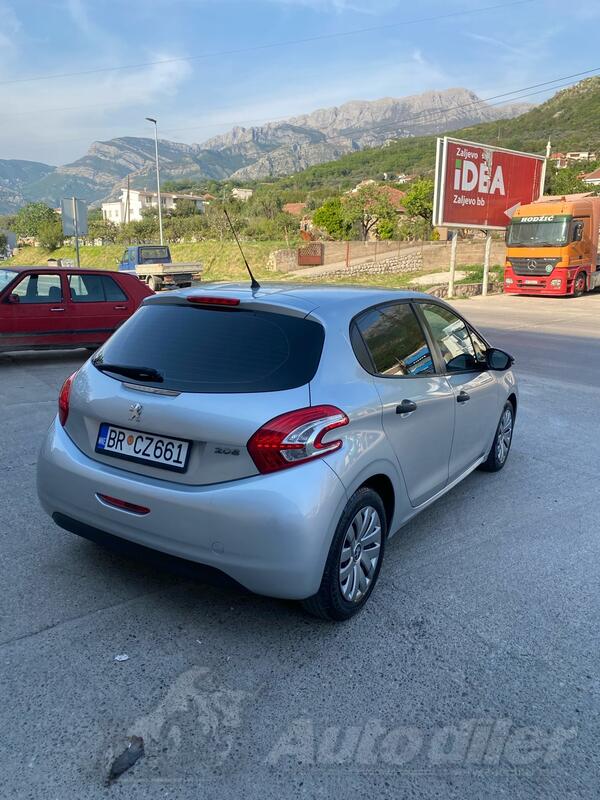 Peugeot - 208 - 1.4 HDI