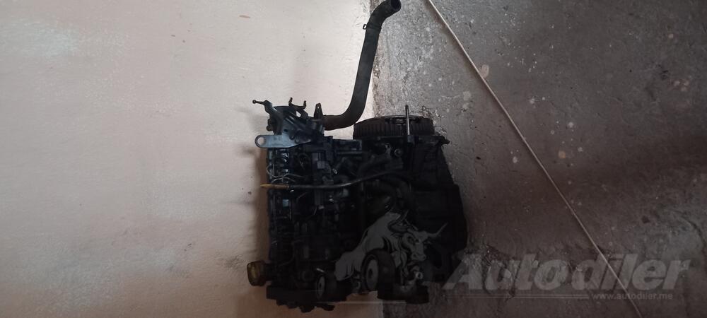 Motor za Automobile - Renault - 2003