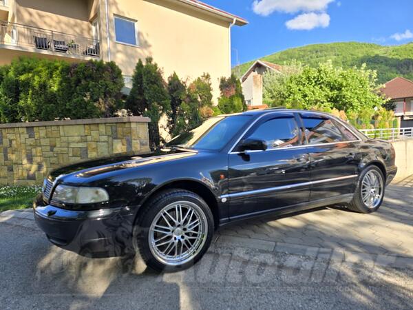 Audi - A8 - 4.2