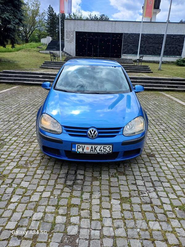 Volkswagen - Golf 5 - 1.9 tdi