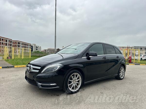Mercedes Benz - B 180 - Automatik