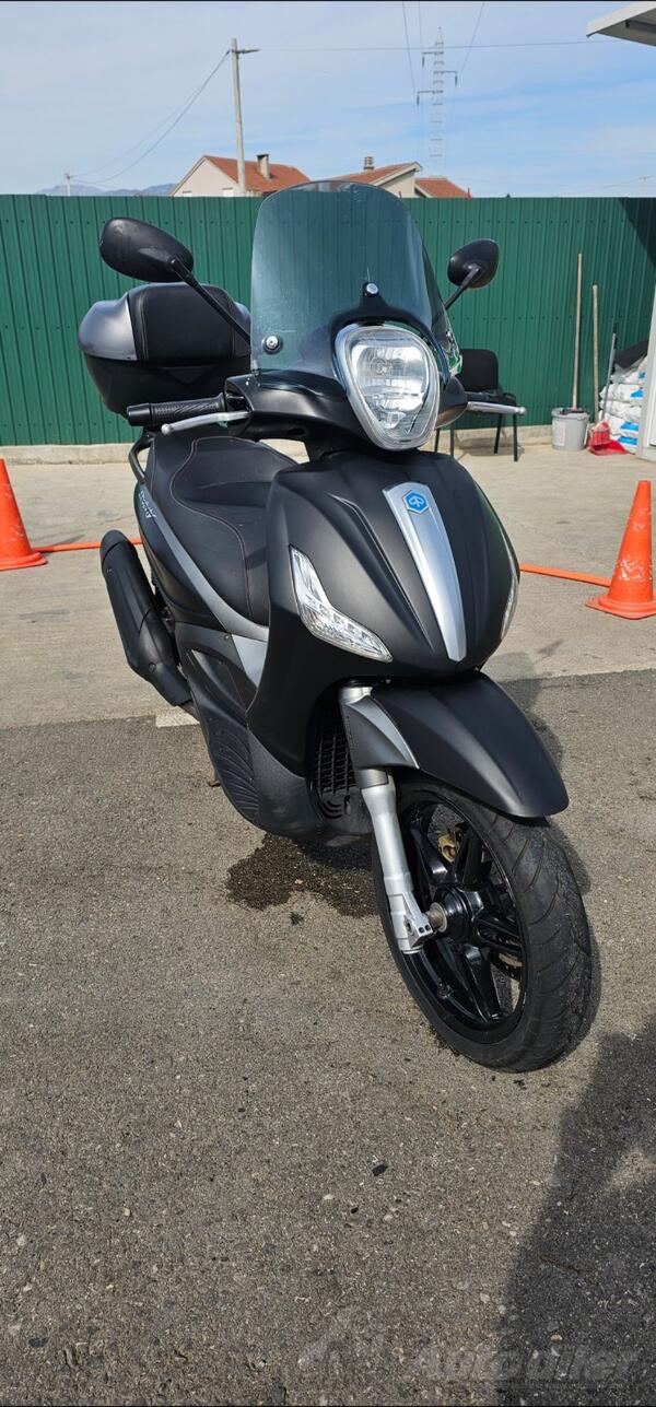 Piaggio - beverly 350 st