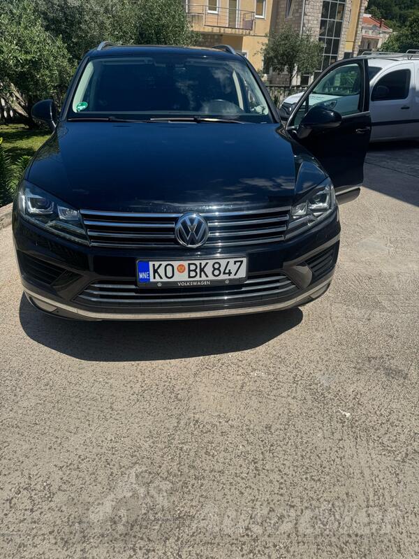 Volkswagen - Touareg