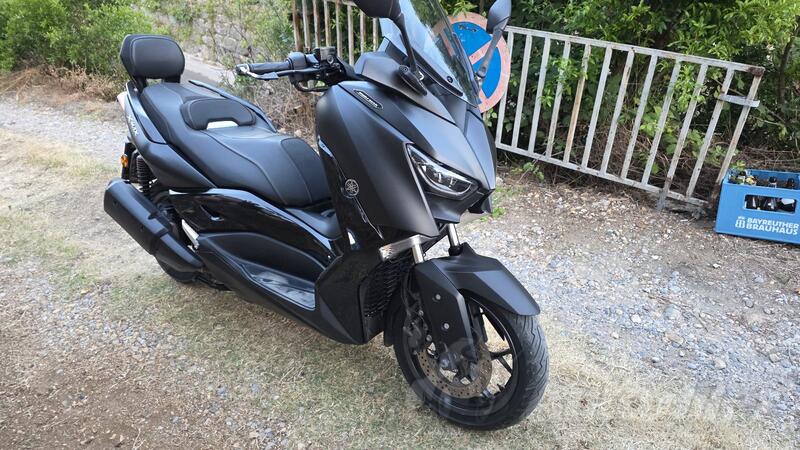Yamaha - X MAX 300 - IRON MAX