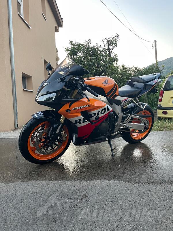 Honda - CBR1000