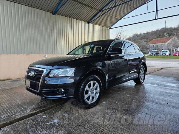 Audi - Q5 - 3000