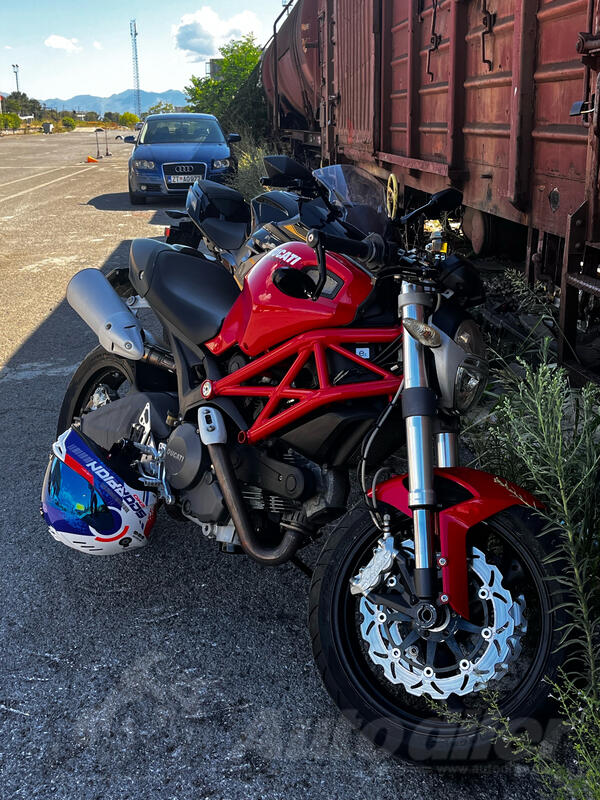 Ducati - 696 limited