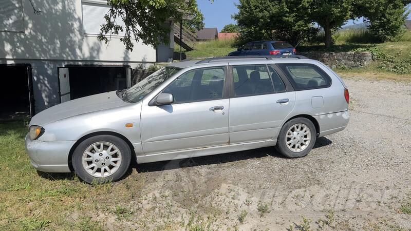 Nissan - Primera - 2.0