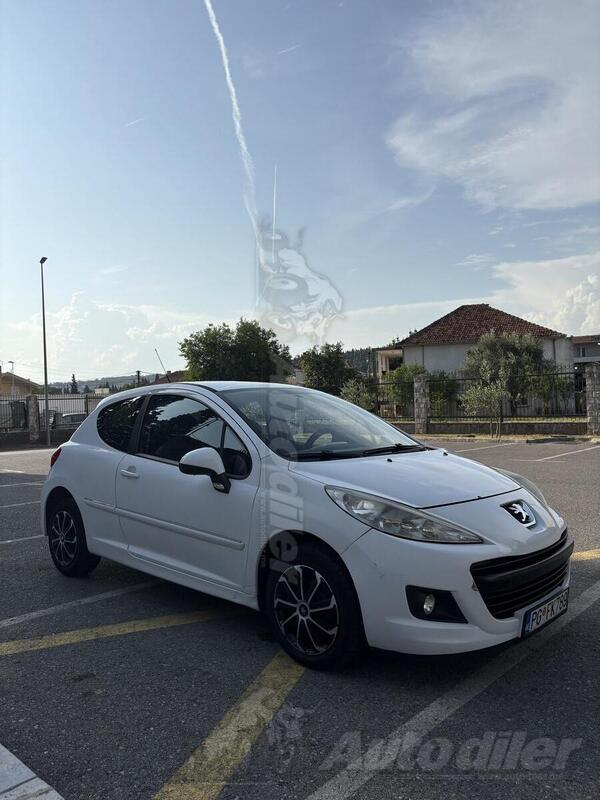 Peugeot - 207 - 1.4 HDI