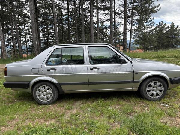 Volkswagen - Jetta - 1.6