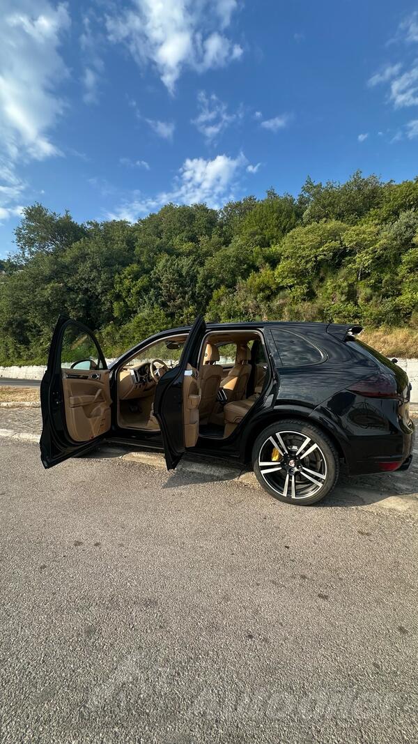 Porsche - Cayenne - 4.8 turbo