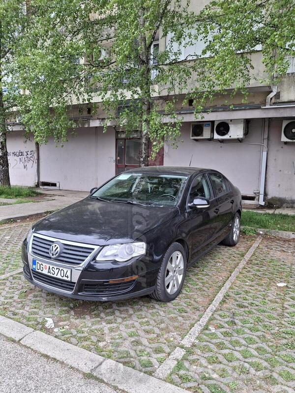 Volkswagen - Passat - 1.9 TDI 77 KW BKC
