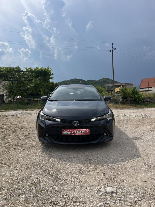 Toyota - Corolla - 1.8 PRO-HYBRID.AUTOMATIK