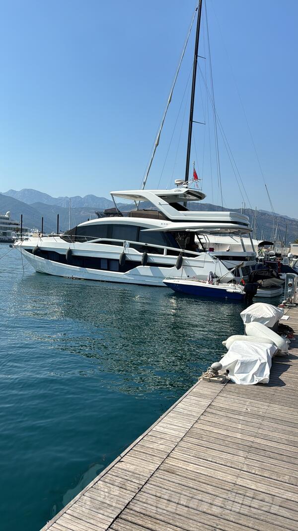 Galeon - 640 Flybridge