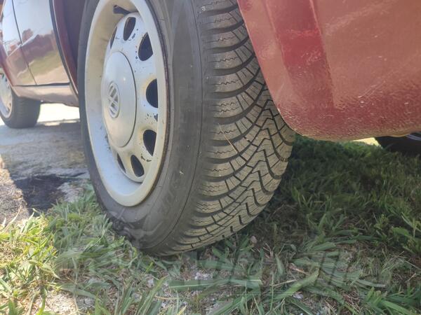 Fabričke felne i laufen gume