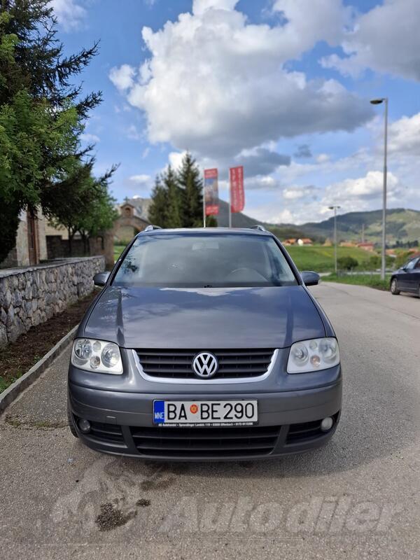 Volkswagen - Touran - 2.0 TDI