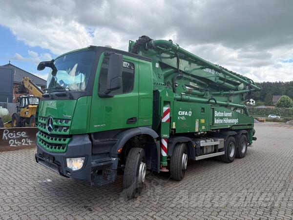 Mercedes Benz - 3240 BETONPUMPA K42L