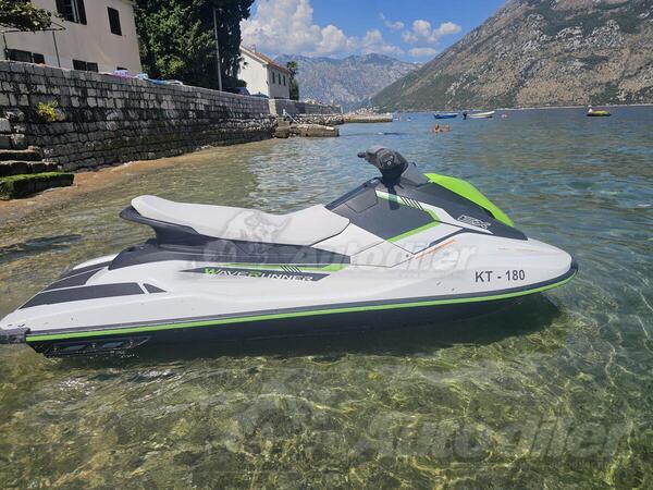 Yamaha - Yamaha Waverunner