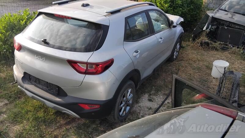 U djelovima Kia - Stonic 1.2 benzin